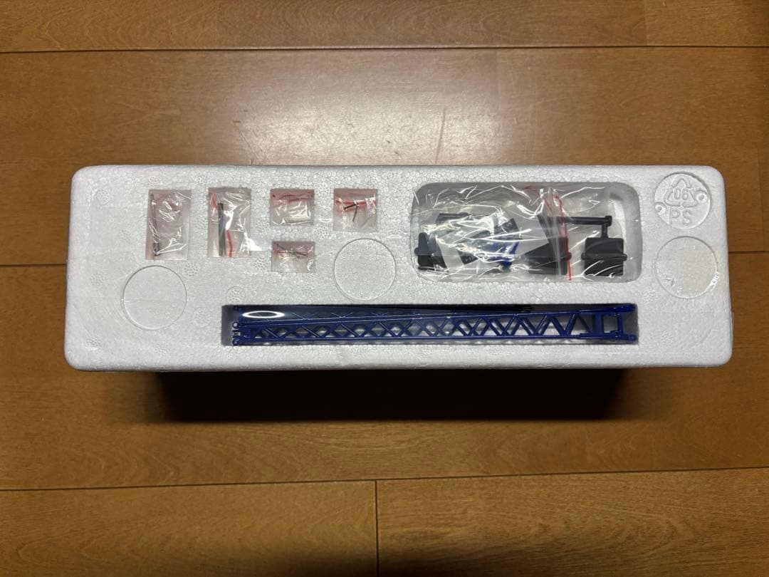 TADANO GR-1000XLL-4/GR-1000EX-4 スケールモデル