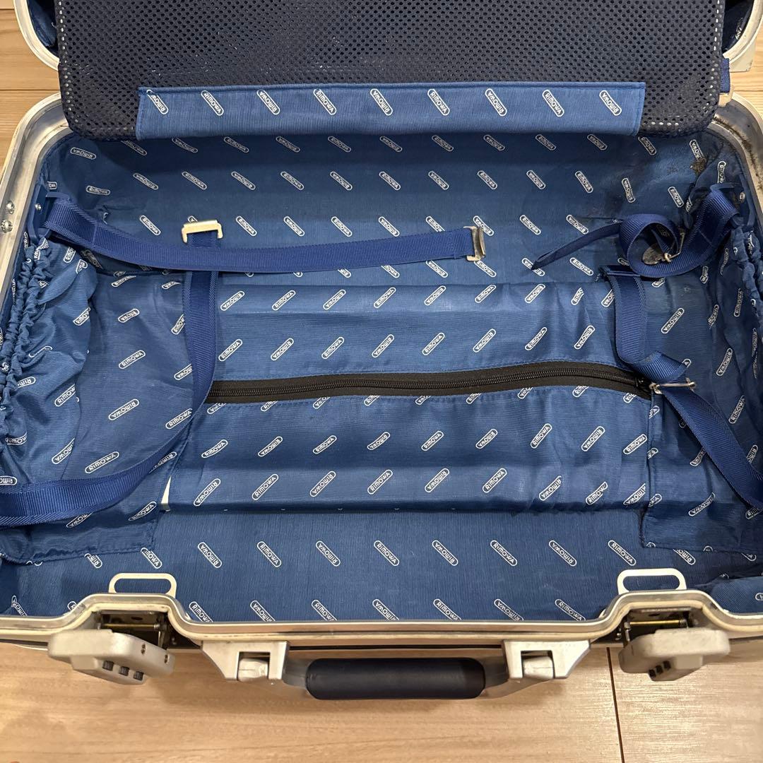 リモワ　キャリーケース　スーツケース