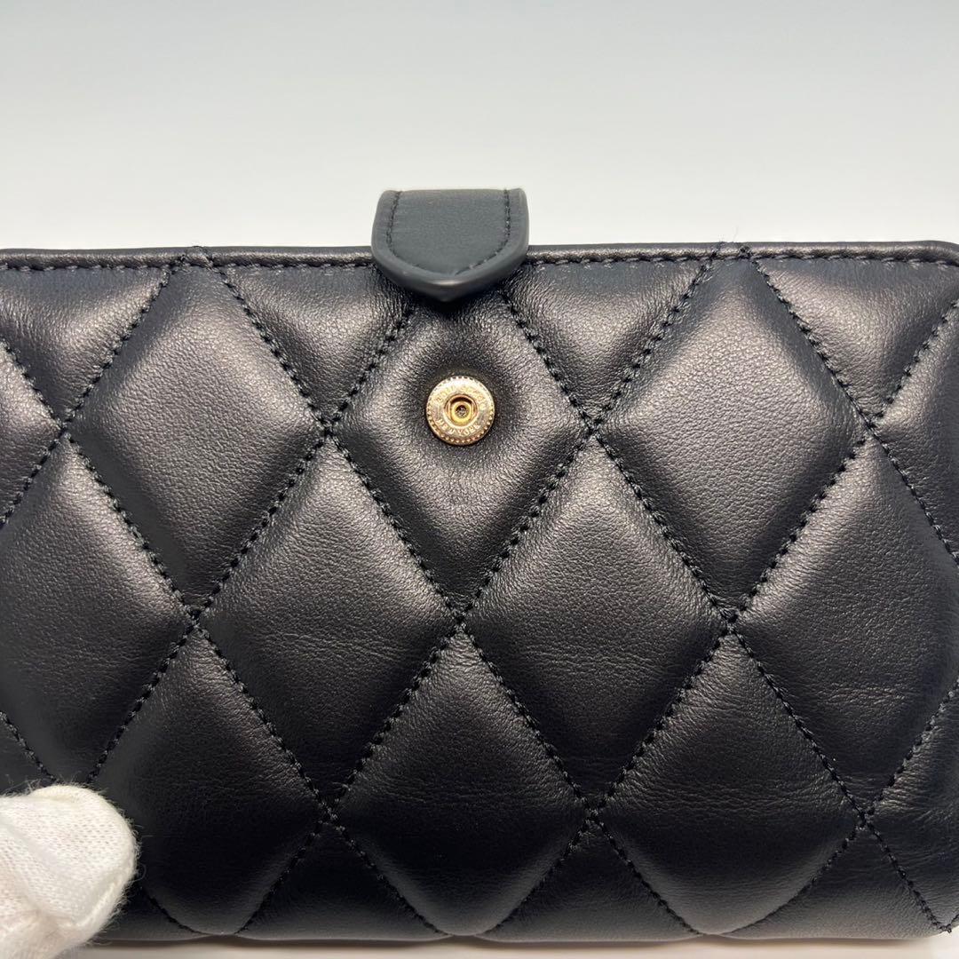 ☆新品☆kate spade ブラック 二つ折り財布