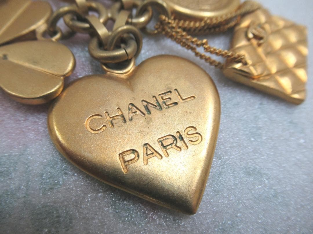 T*T様 正規品　レア　CHANEL　シャネル ブローチ 96P ゴールド ヴィ