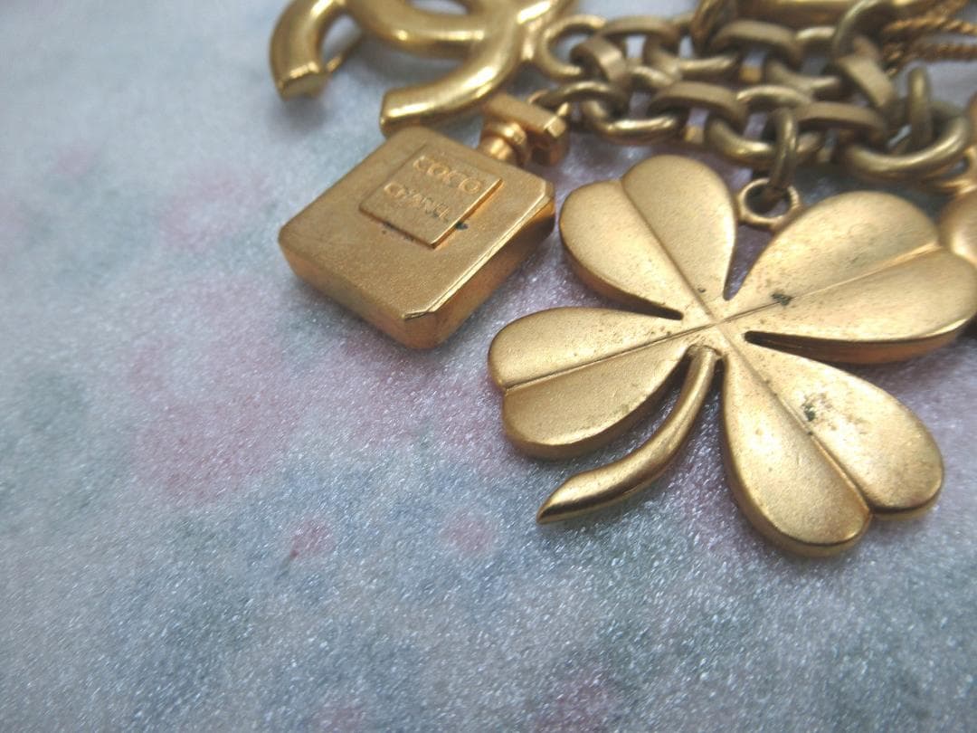 T*T様 正規品　レア　CHANEL　シャネル ブローチ 96P ゴールド ヴィ