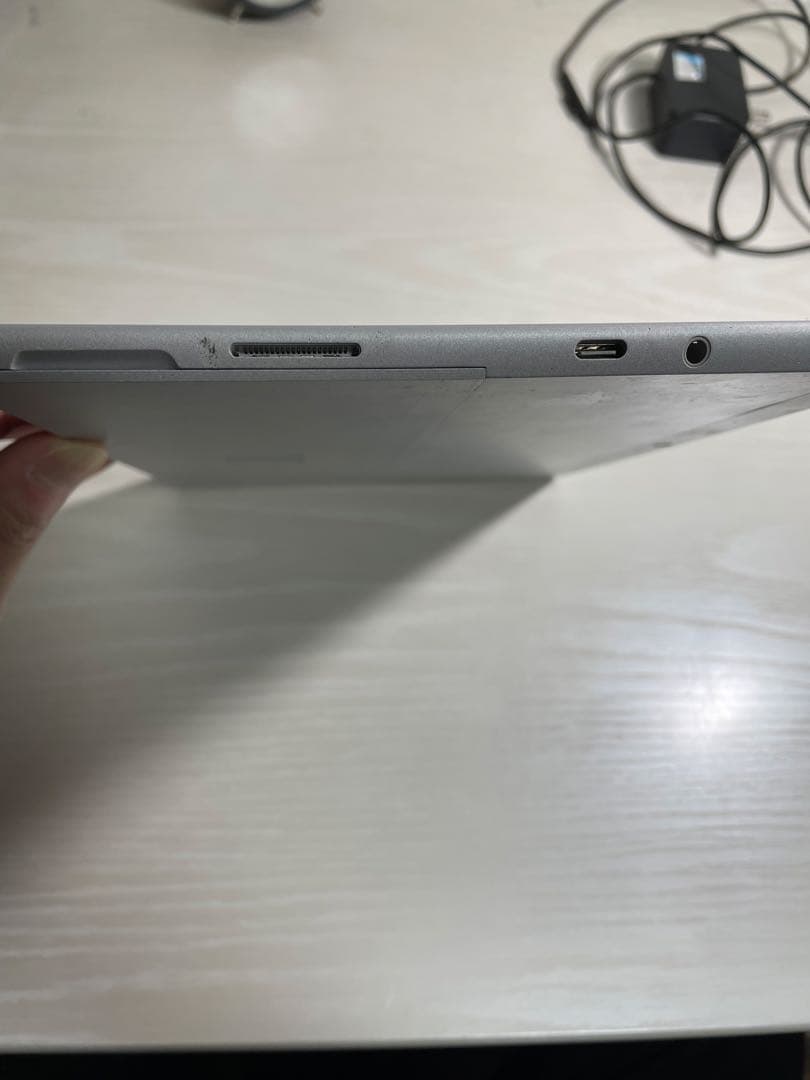 Surface go3【本体のみ】64GB＋充電器