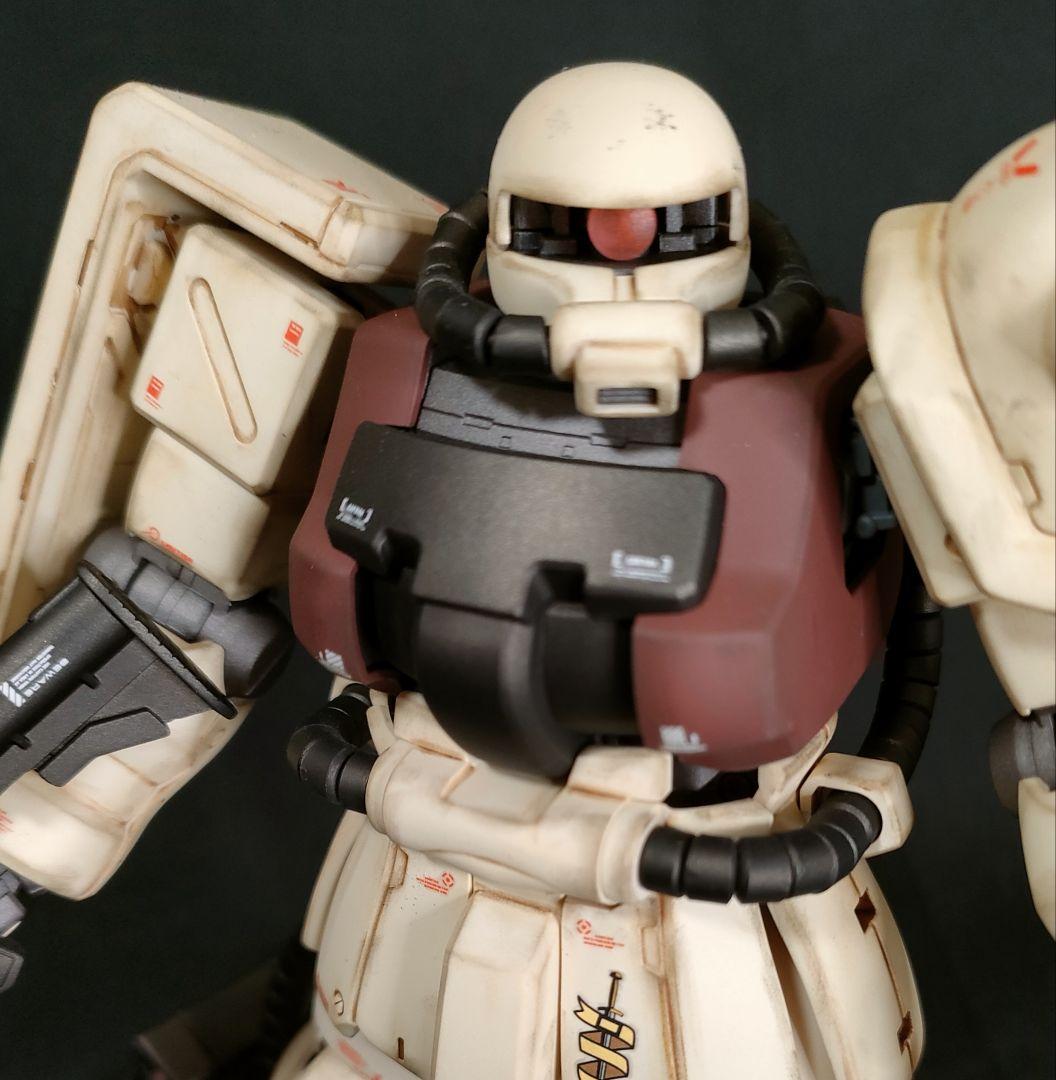 ガンプラ 塗装済完成品 MG 1/100 MS-06F-2 ザクII F2型