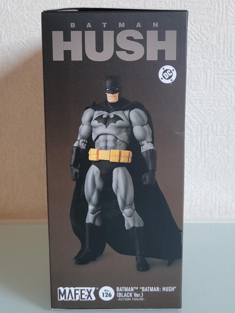MAFEX バットマン HUSH ブラックVer. アクションフィギュア 新品