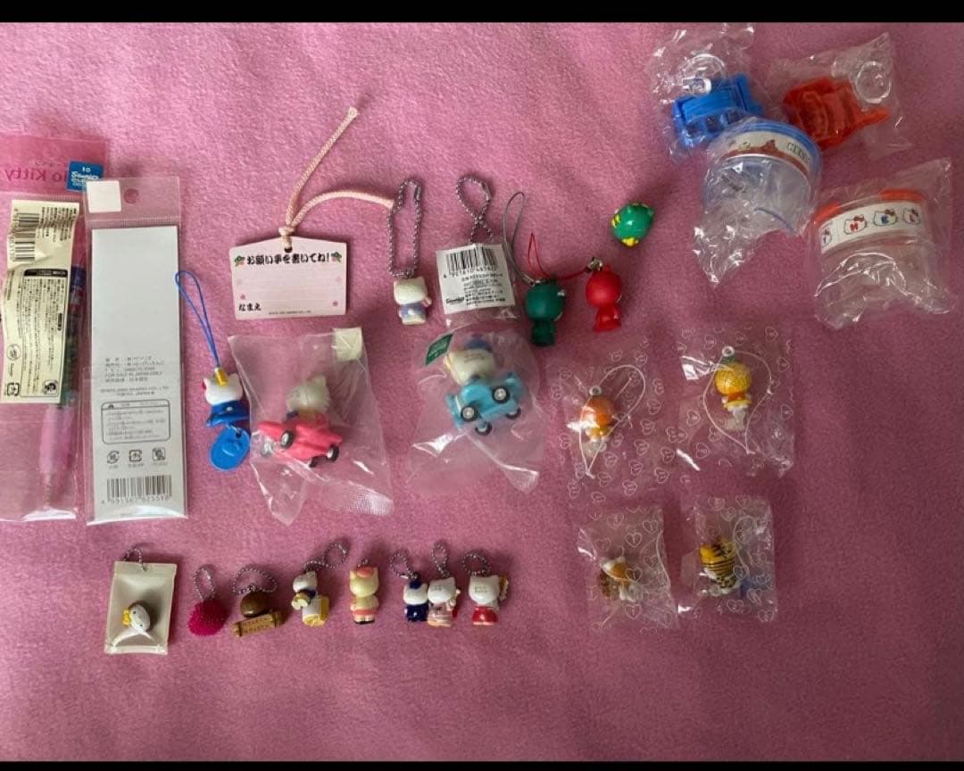 ご当地キティちゃん根付など150個セット