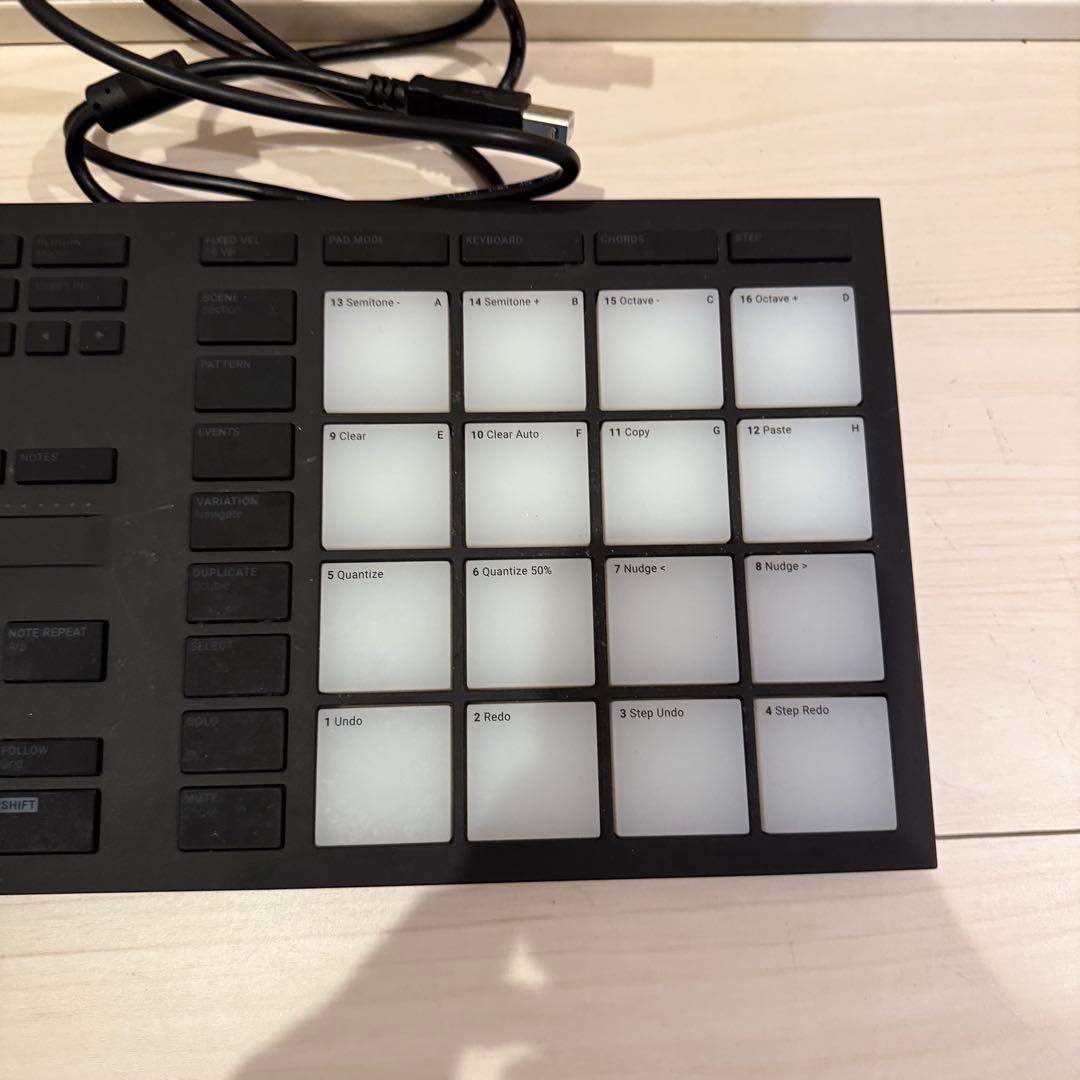 MASCHINE MIKRO MK3 音楽