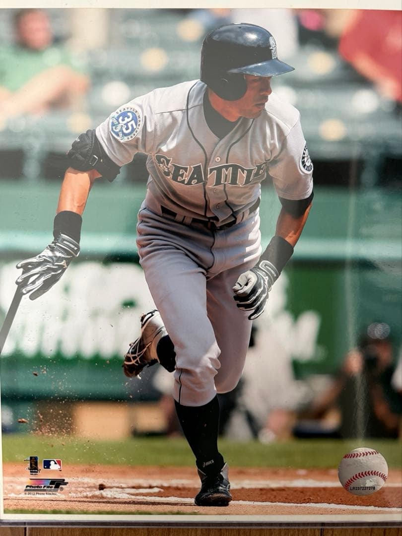 イチロー 2012年 マリナーズ 直筆サイン入りバッティンググローブ