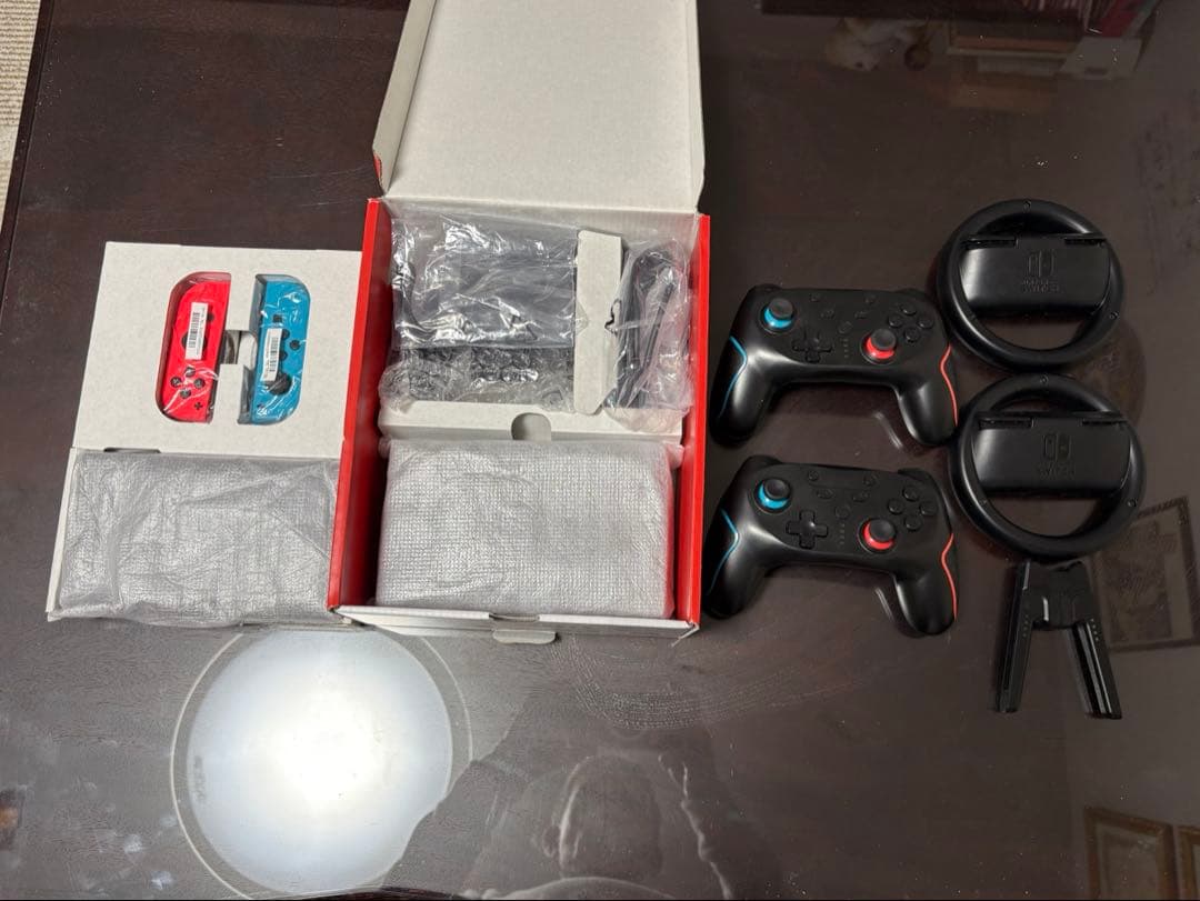 Nintendo Switch ネオンレッド/ネオンブルー 本体