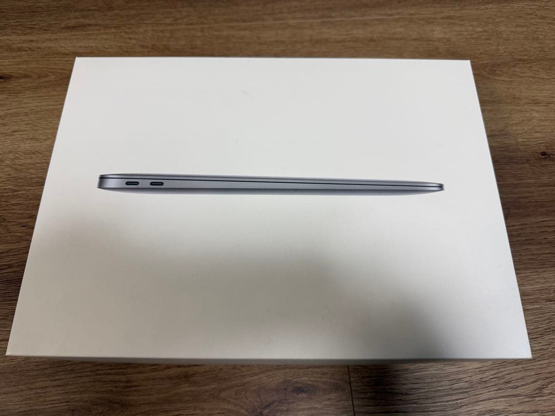 MacBook Air 2020 Retina13インチ Corei7 16GB