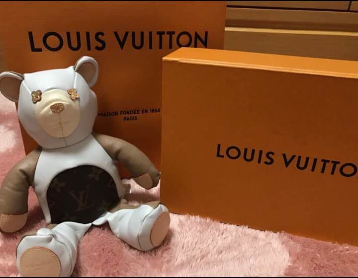 VUITTONテディベア