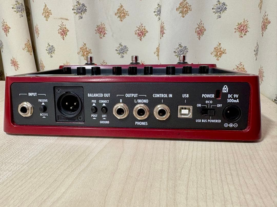 【中古】ZOOM B3 ベースエフェクト・アンプシミュレーター
