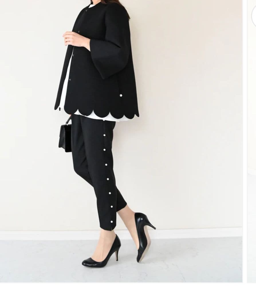 新品Neigeブラック パール付きカットワークジャケット