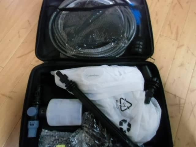 高圧洗浄機 大容量バッテリー コードレス ３つのギア