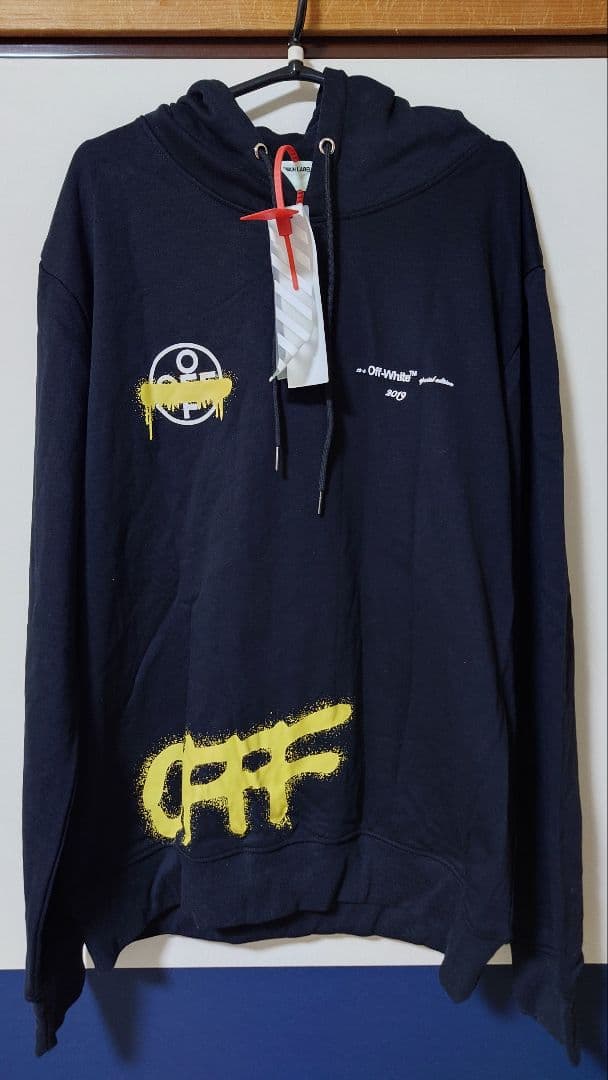 【美品タグ付き】OFF-WHITE ブラックパーカー