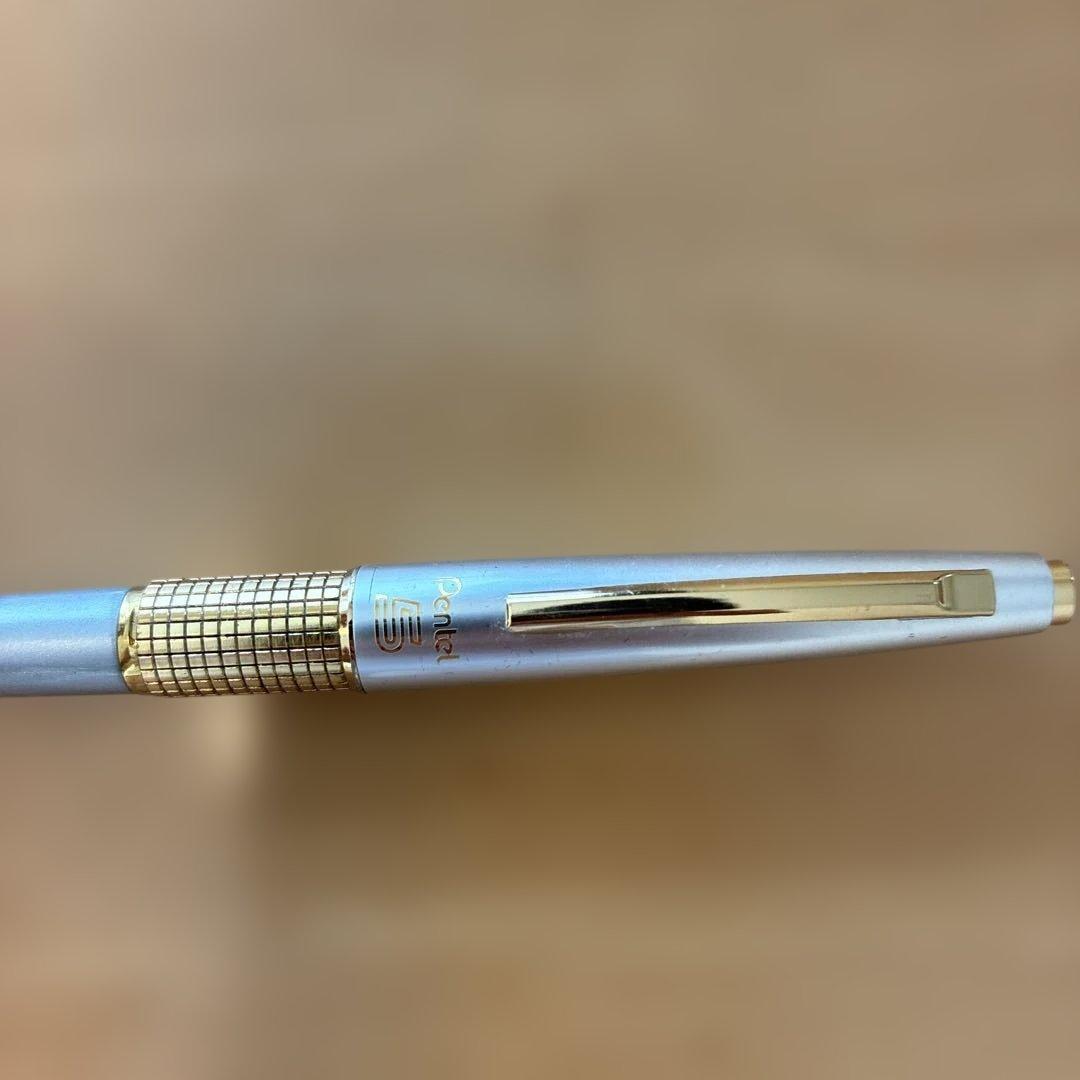 カヴェコスペシャルシャーペン赤0.5➕ 伝説のケリー白金シャーペン0.5