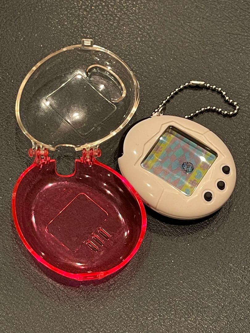 希少たまごっち白＆ケース