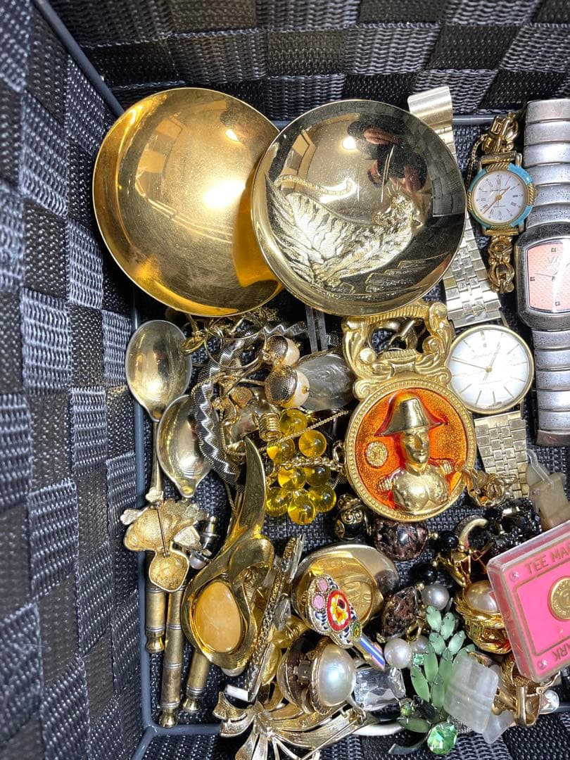 遺品整理品　アクセサリー　時計　ジッポ　2キロ超③