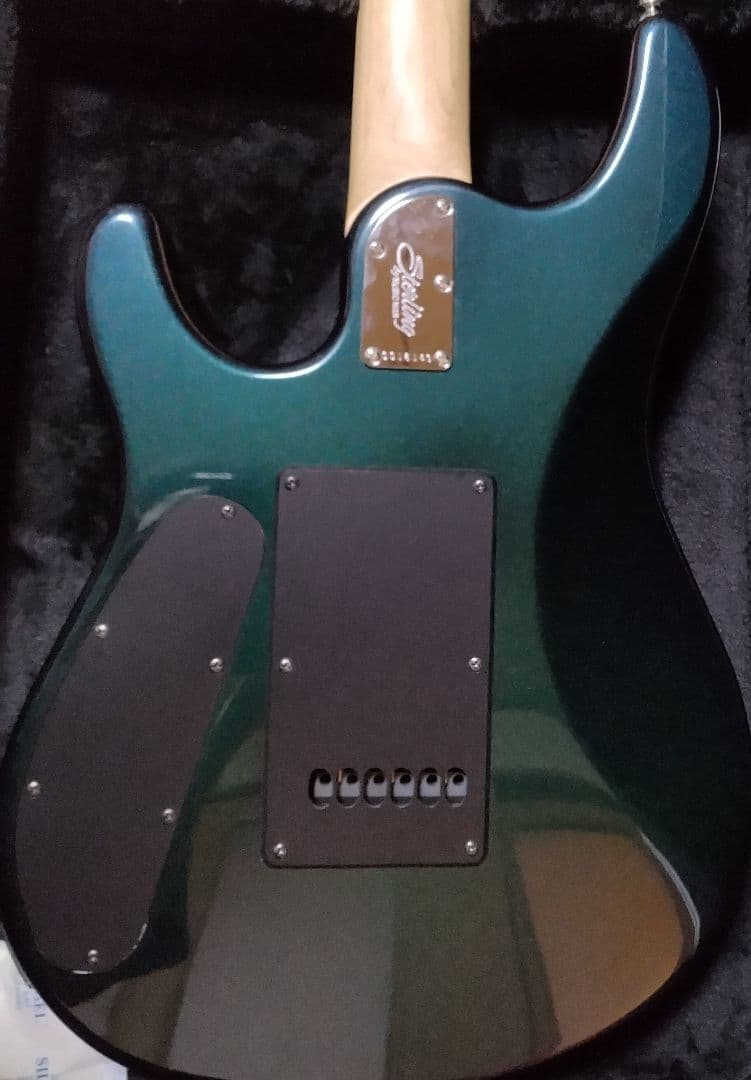 sterling music man jp70　ペトルーシ