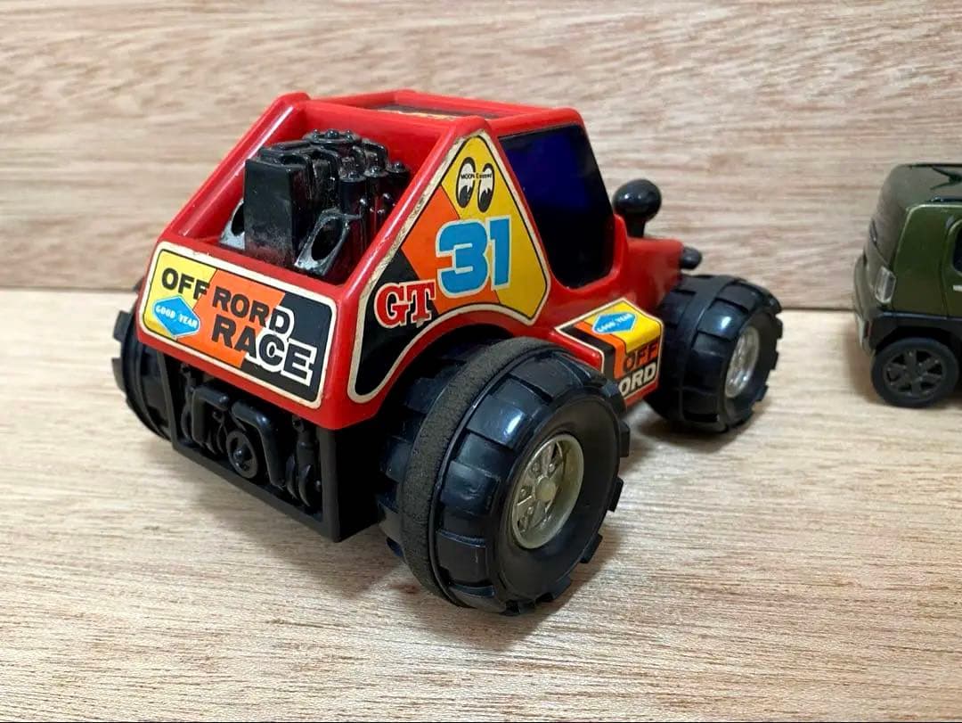 美品　ムーンアイズ　レーシングバギー　当時物　日本製　ミニカー