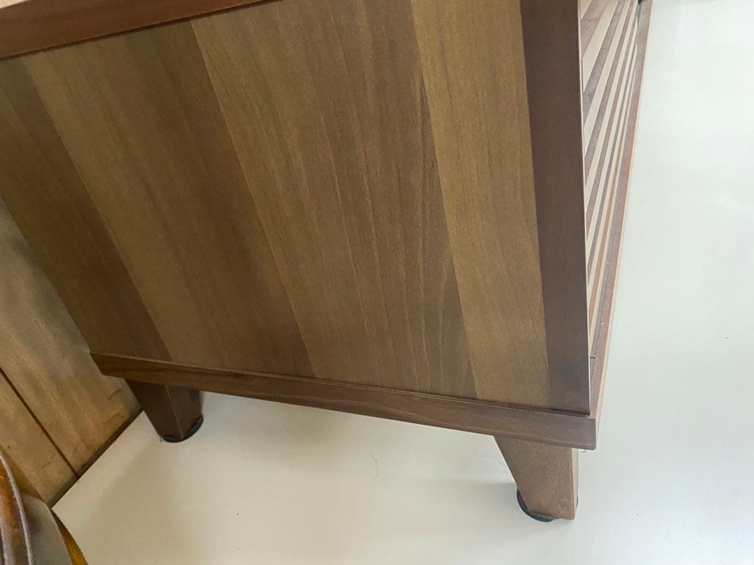 【美品】テレビボード　無垢　一枚板　ウッド調 スラットデザイン テレビ台