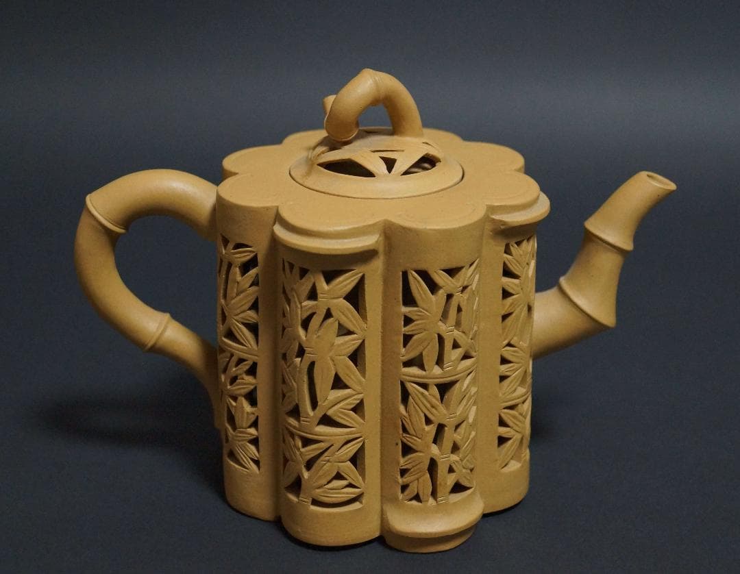 中国宜興 名工 範澤春作 細工透かし彫り『竹彫鏤空』 造形紫砂壺 朱泥急須
