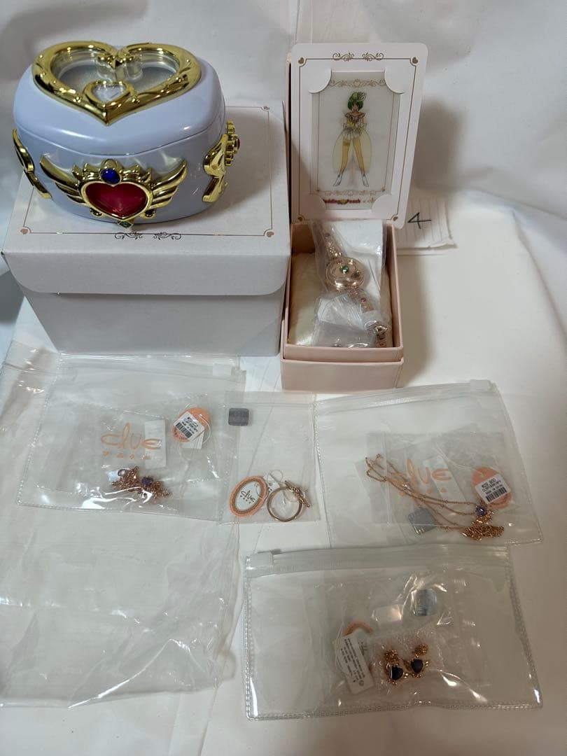 ウェディングピーチ　セントサムシングフォー 宝石箱　アクセサリー全種セット