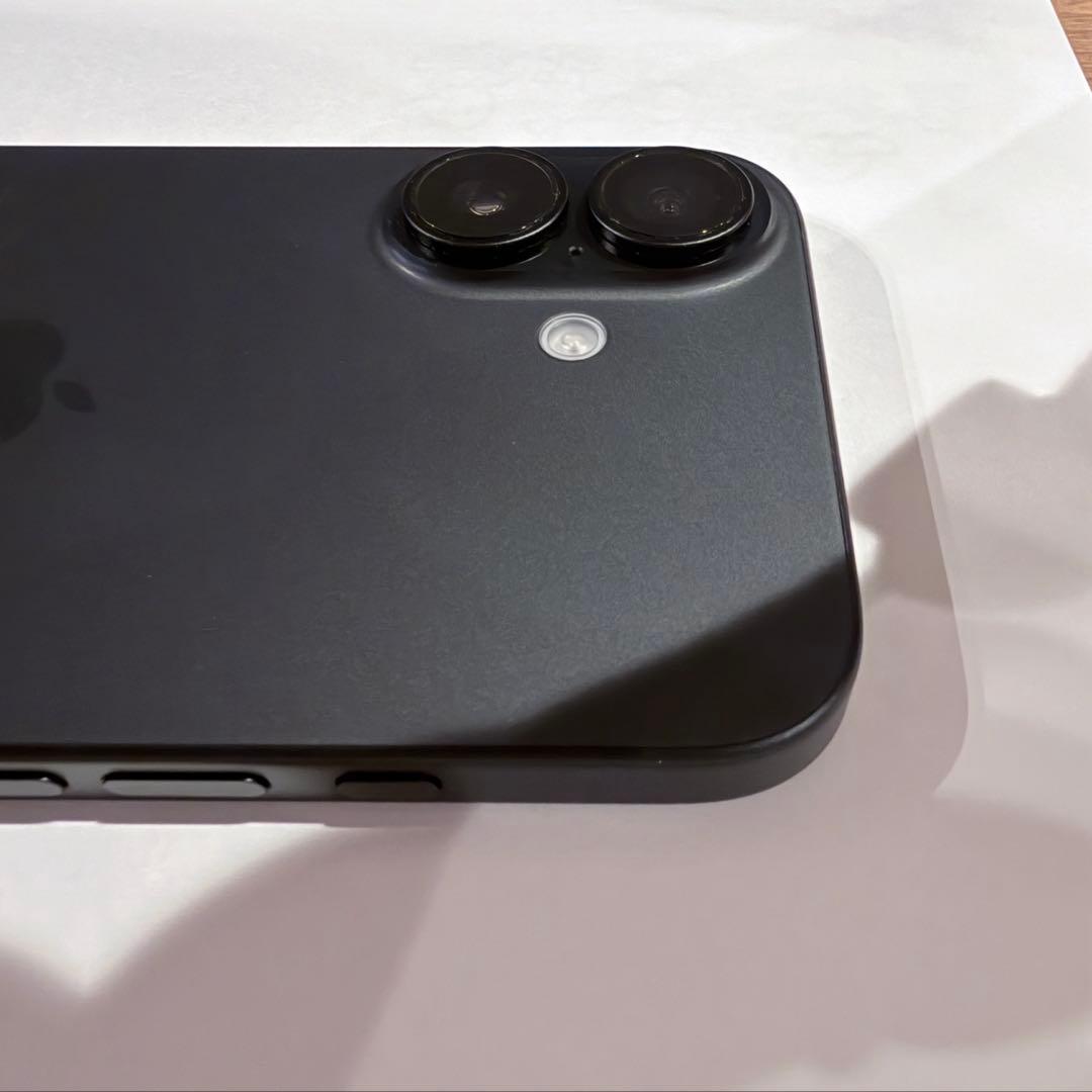 Apple iPhone 16 256GB ブラック SIMフリー