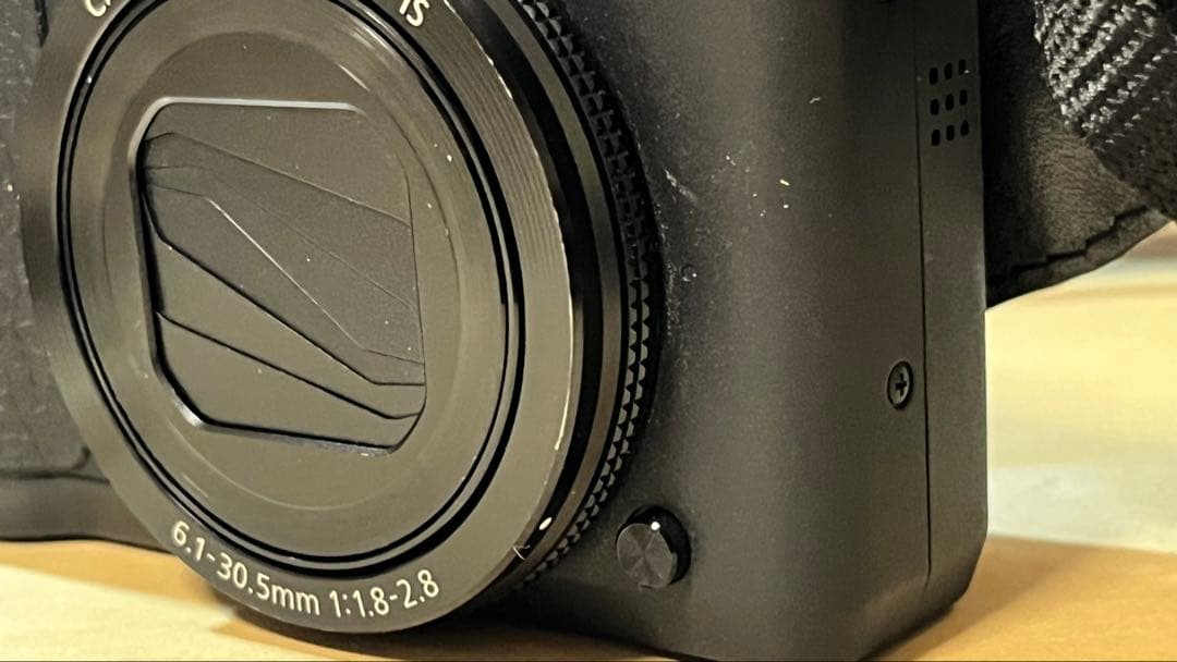 Canon PowerShot G16 本体、バッテリー、取扱説明書付き