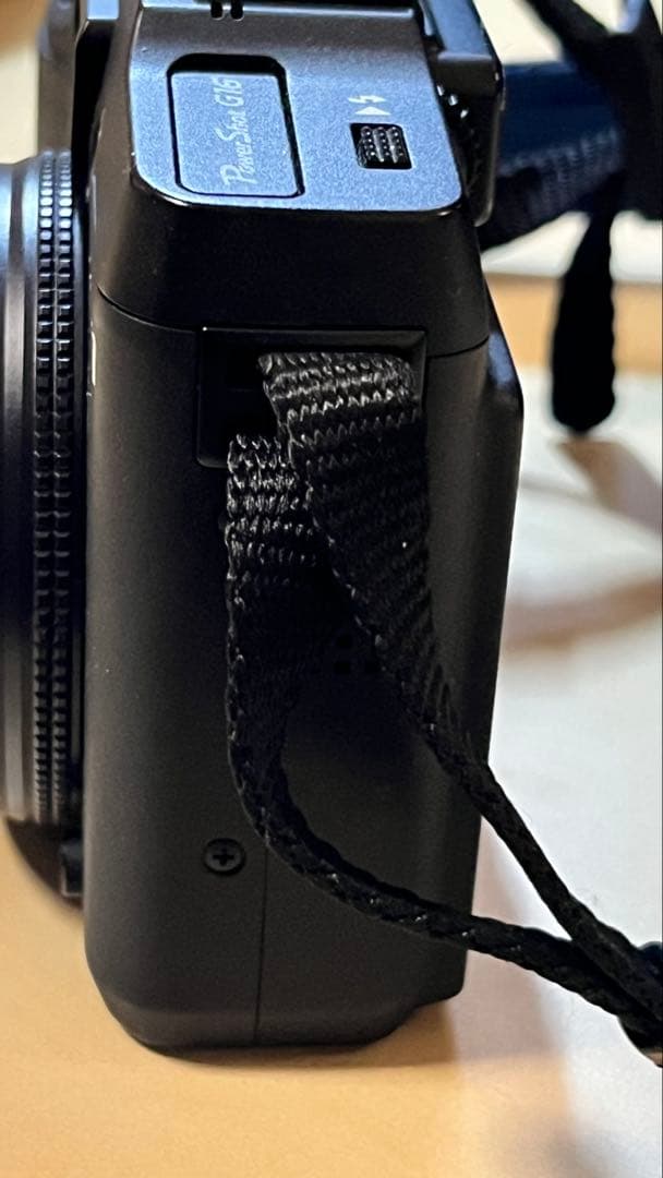 Canon PowerShot G16 本体、バッテリー、取扱説明書付き