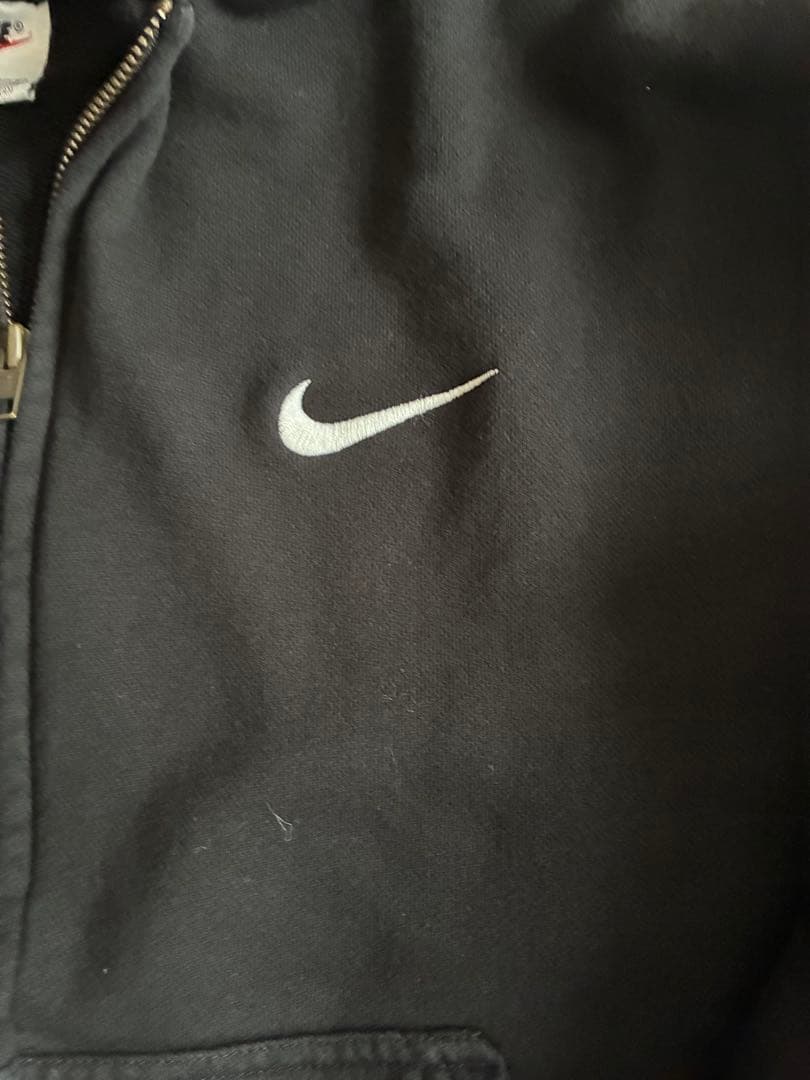 Nike ブラック ジップアップパーカー　銀タグ