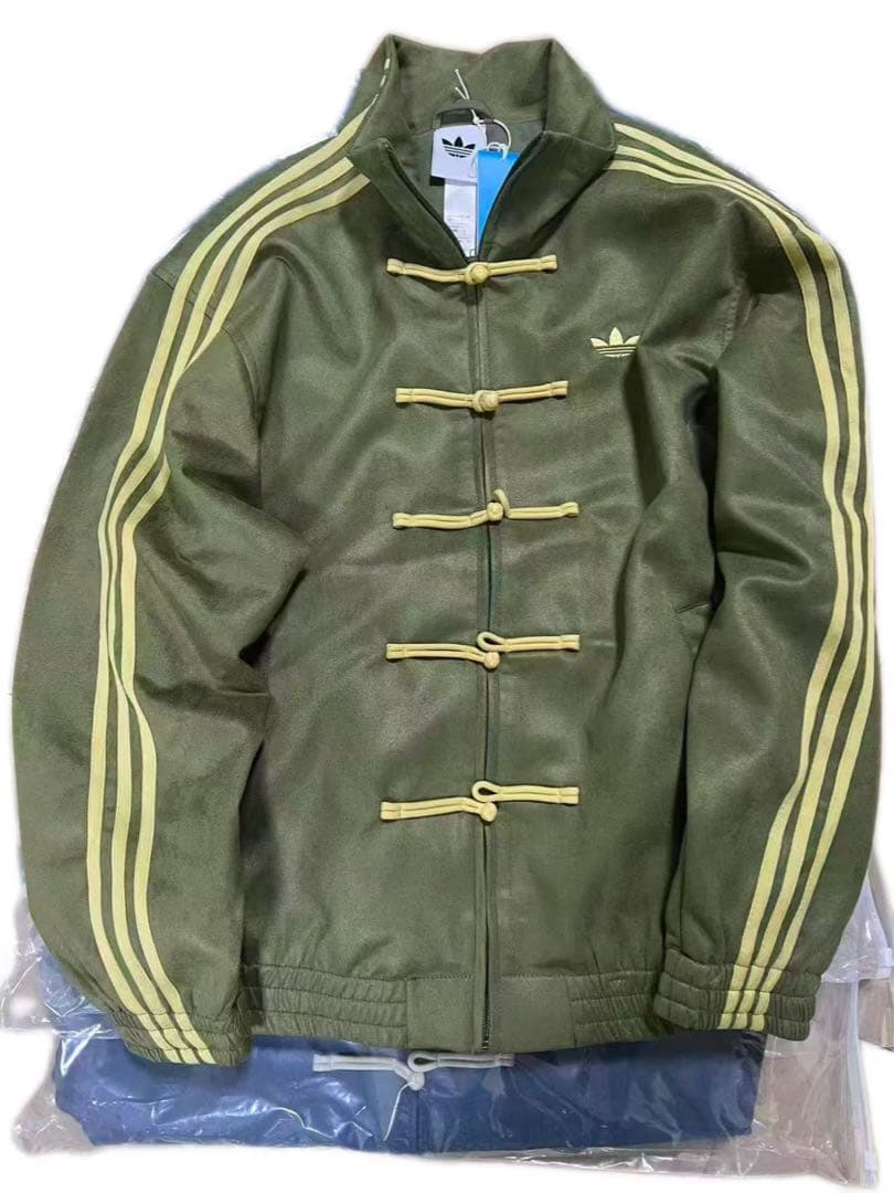 アディダス 中国限定 蛇年トラックジャケット緑　Lサイズ