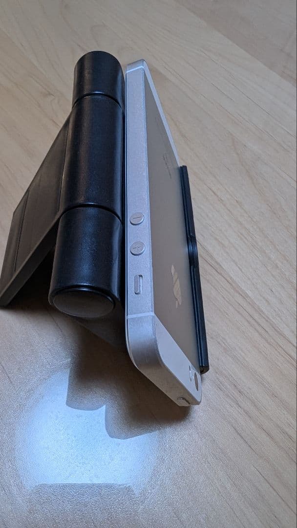 Apple iPhone SE 16GB(第一世代)