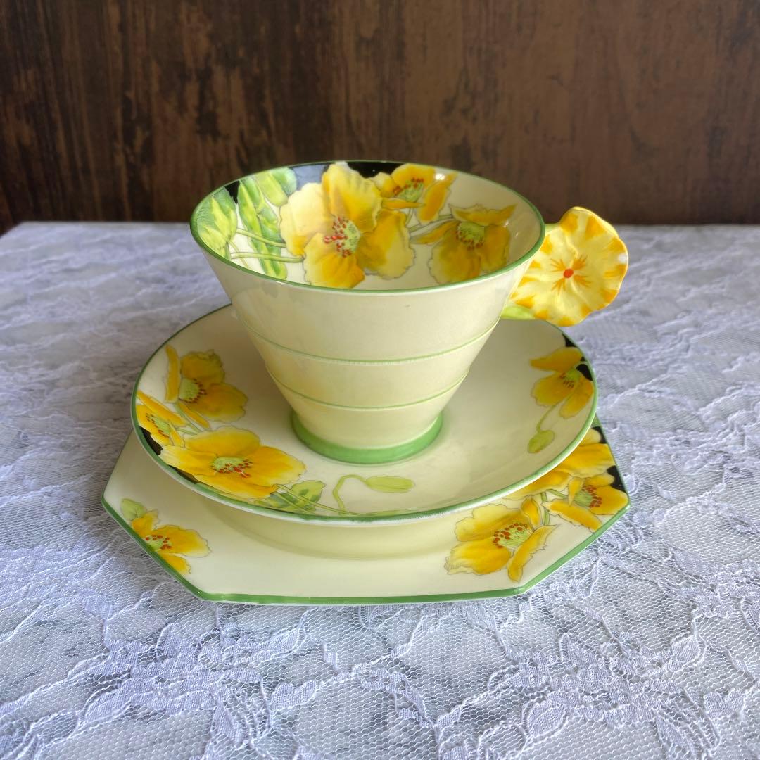 レア　フラワーハンドル　パラゴン　アイスランドポピー カップ　ソーサー　プレート