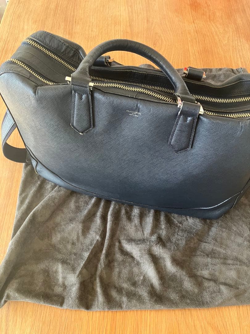 ペッレモルビダ　キャピターノ2室タイプ　ネイビー　日本製