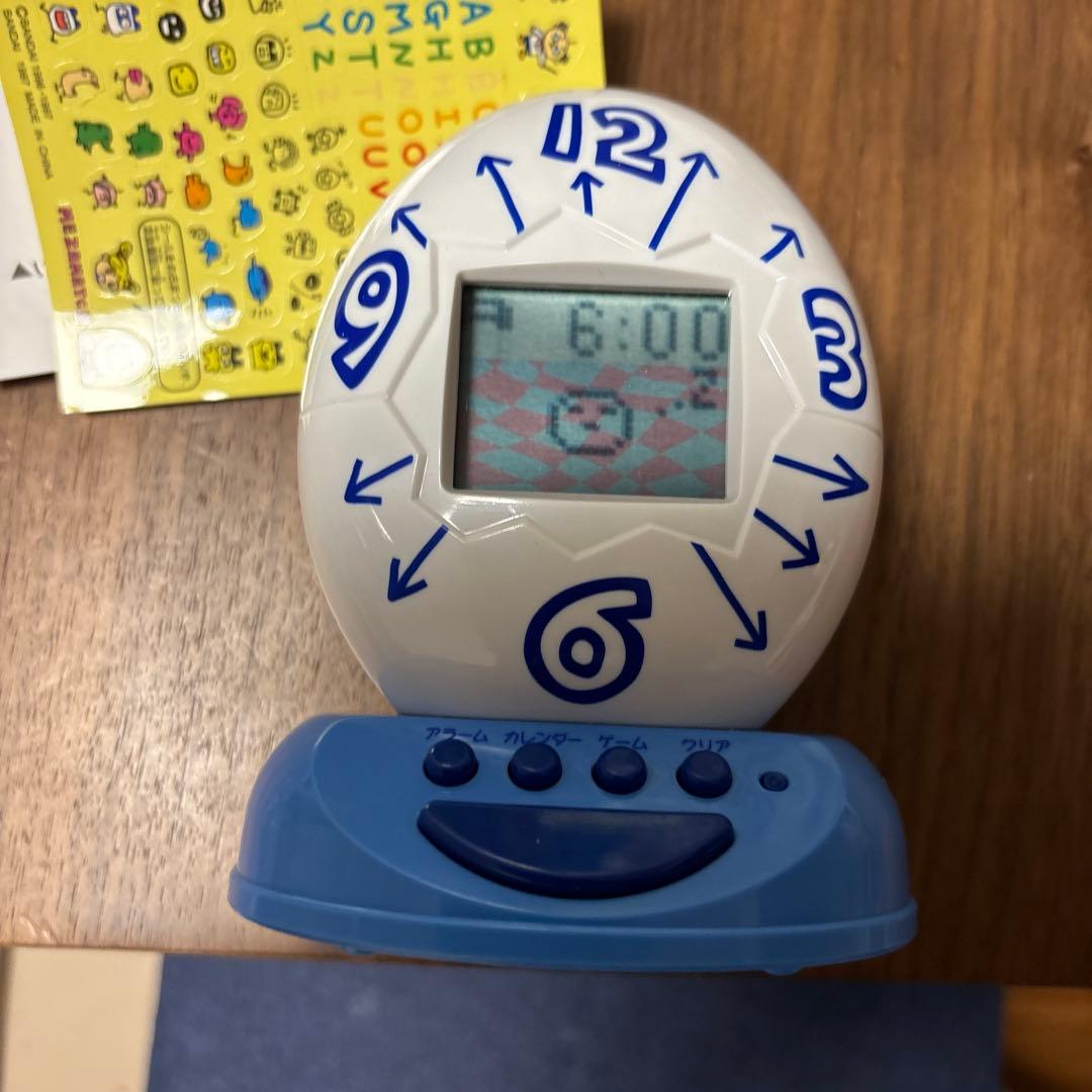 【ほぼ新品】たまごっちの目覚まし時計 めざまっち 白