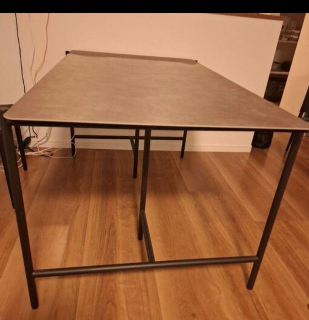 モーダエンカーサ 　ダイニングテーブル