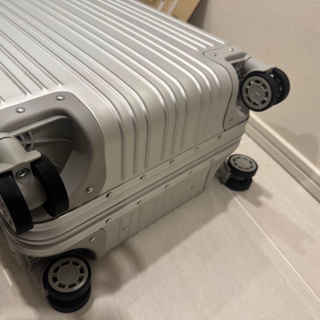 【新品未使用】Mercedes-Benz アルミニウムキャリーケース
