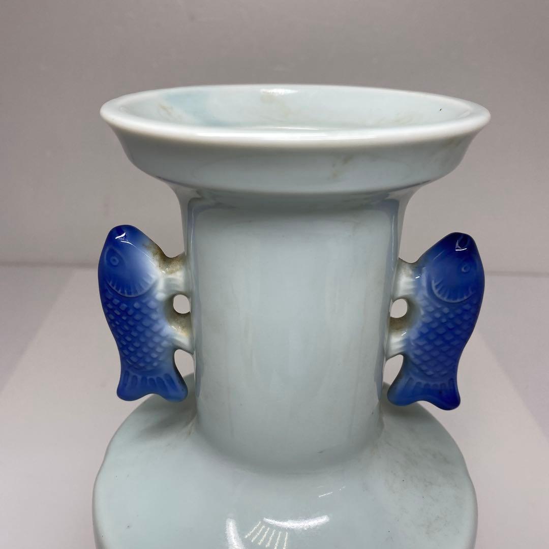 中国美術　魚耳　青磁花瓶　高さ約21.8㎝　タサオ　東さ7-0609②
