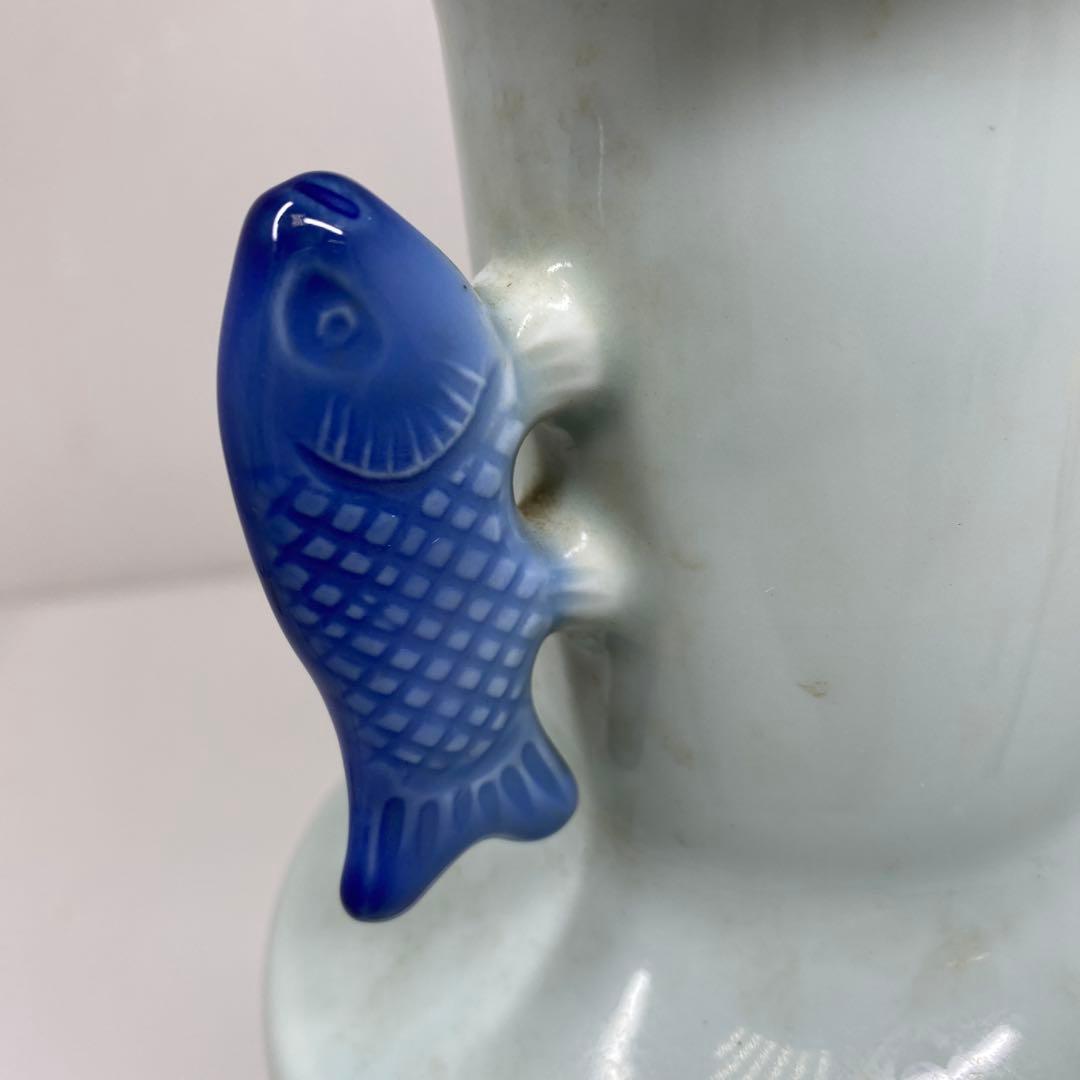 中国美術　魚耳　青磁花瓶　高さ約21.8㎝　タサオ　東さ7-0609②