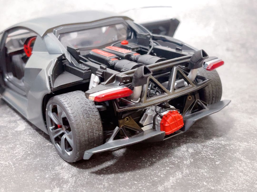 オートアートSignature 1/18 ランボルギーニ　セストエレメント