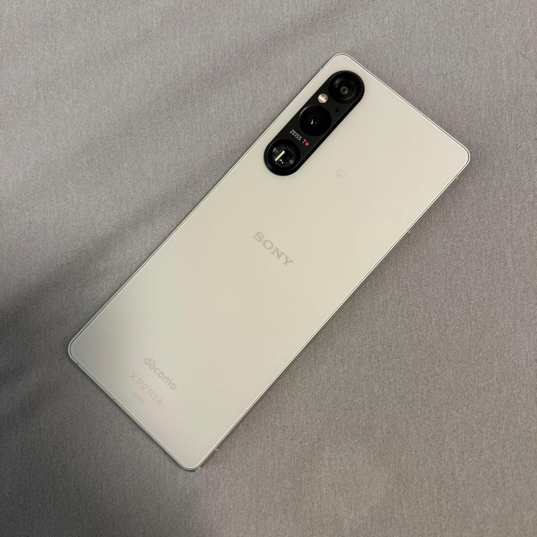 SONY Xperia 1 V docomo SO-51D SiMフリー 3