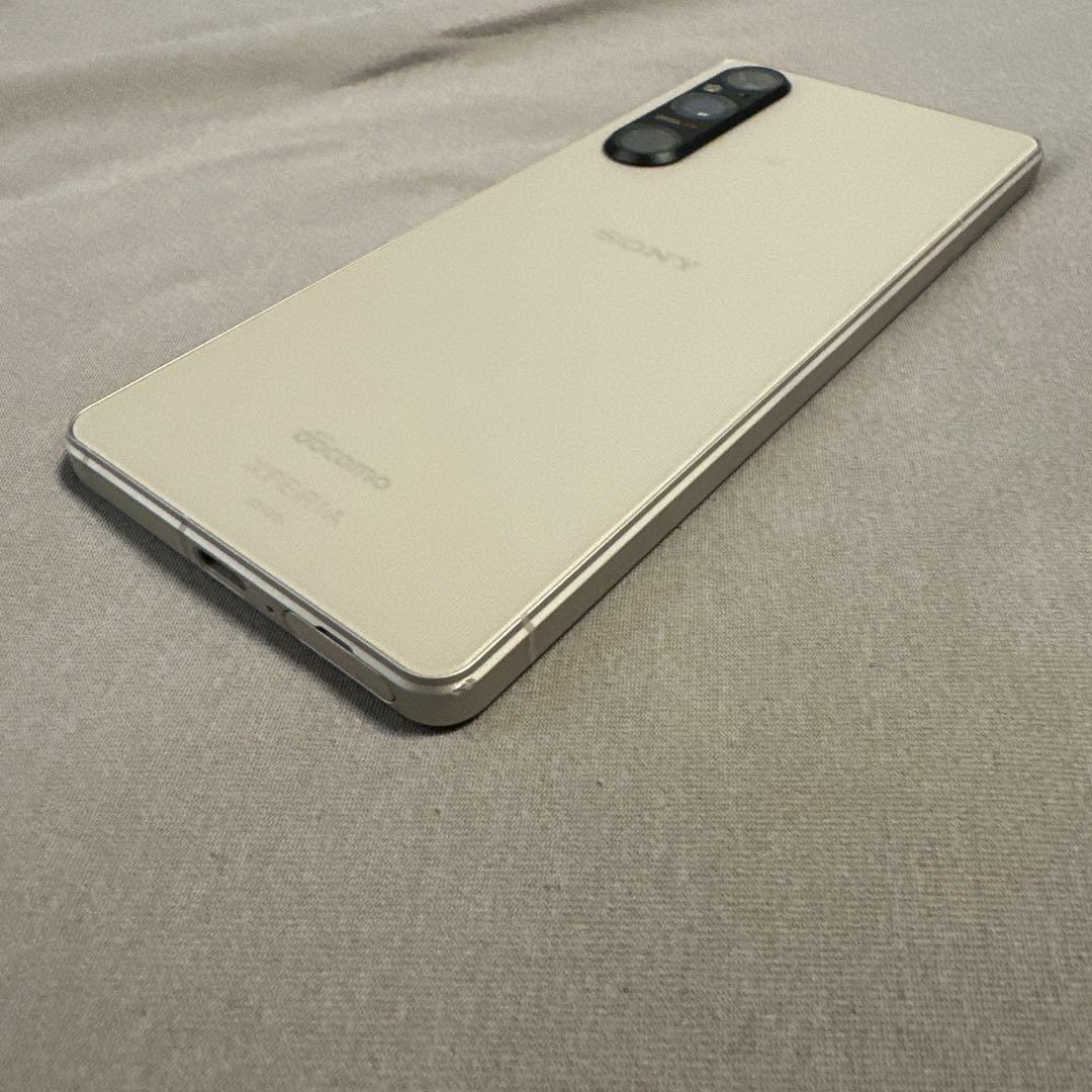 SONY Xperia 1 V docomo SO-51D SiMフリー 3