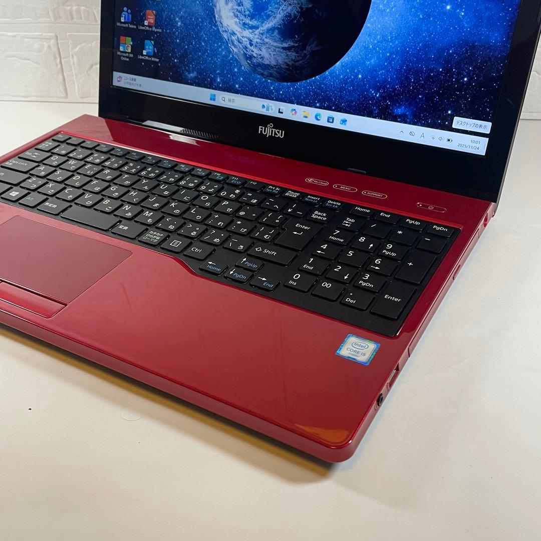 【美品】富士通☆LIFEBOOK☆レッド☆SSD搭載サクサク☆カメラ付き