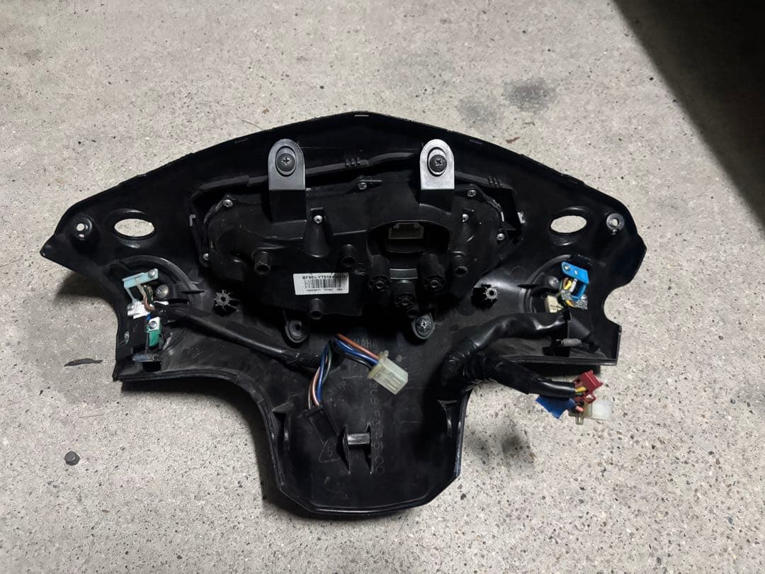 シグナスx4型前期　メーター　台湾スイッチ