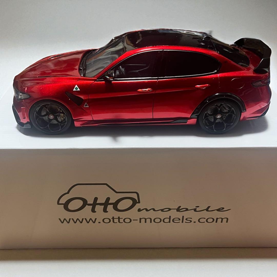 京商　OttO　アルファロメオ　ジュリア　GTA　ミニカー　車　1/18