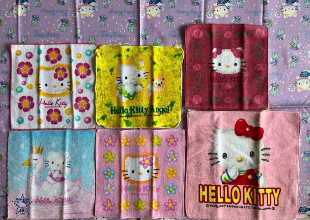ハローキティハンカチ／タオル 22枚