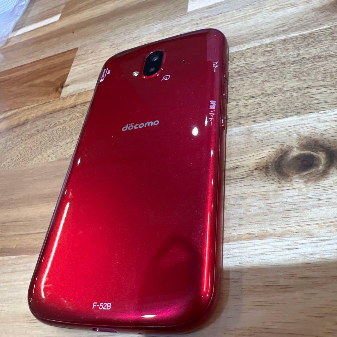 T15 美品SIMフリー　らくらくスマートフォンF-52B