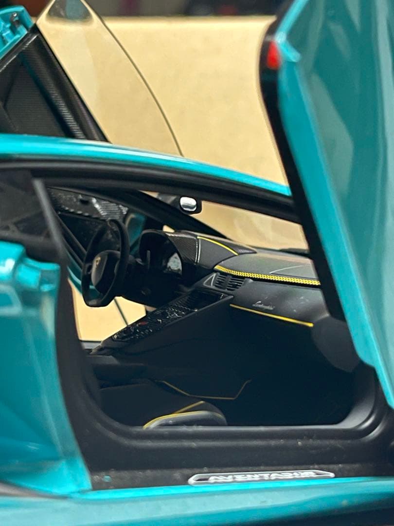 Autoart Lamborghini Aventador SVJ 水色