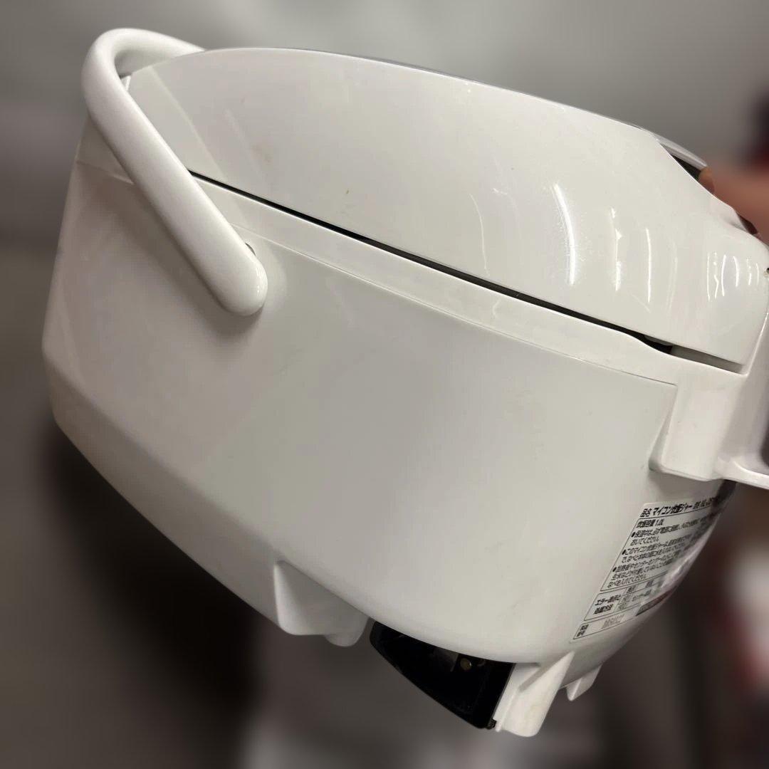 美品　象印 NL-DB10-WA 炊飯器 2025年製