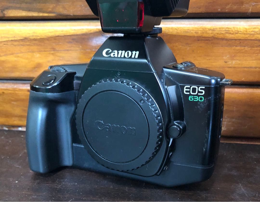 再値下げします。Canon EOS 630 フィルムカメラ　レンズ付属品有り。